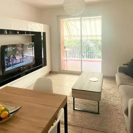 2 With Terrace And Parking Daire