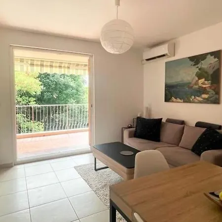 2 With Terrace And Parking *