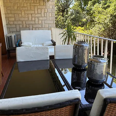 2 With Terrace And Parking * Les Lecques