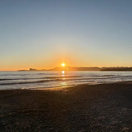 2 With Terrace And Parking * Les Lecques